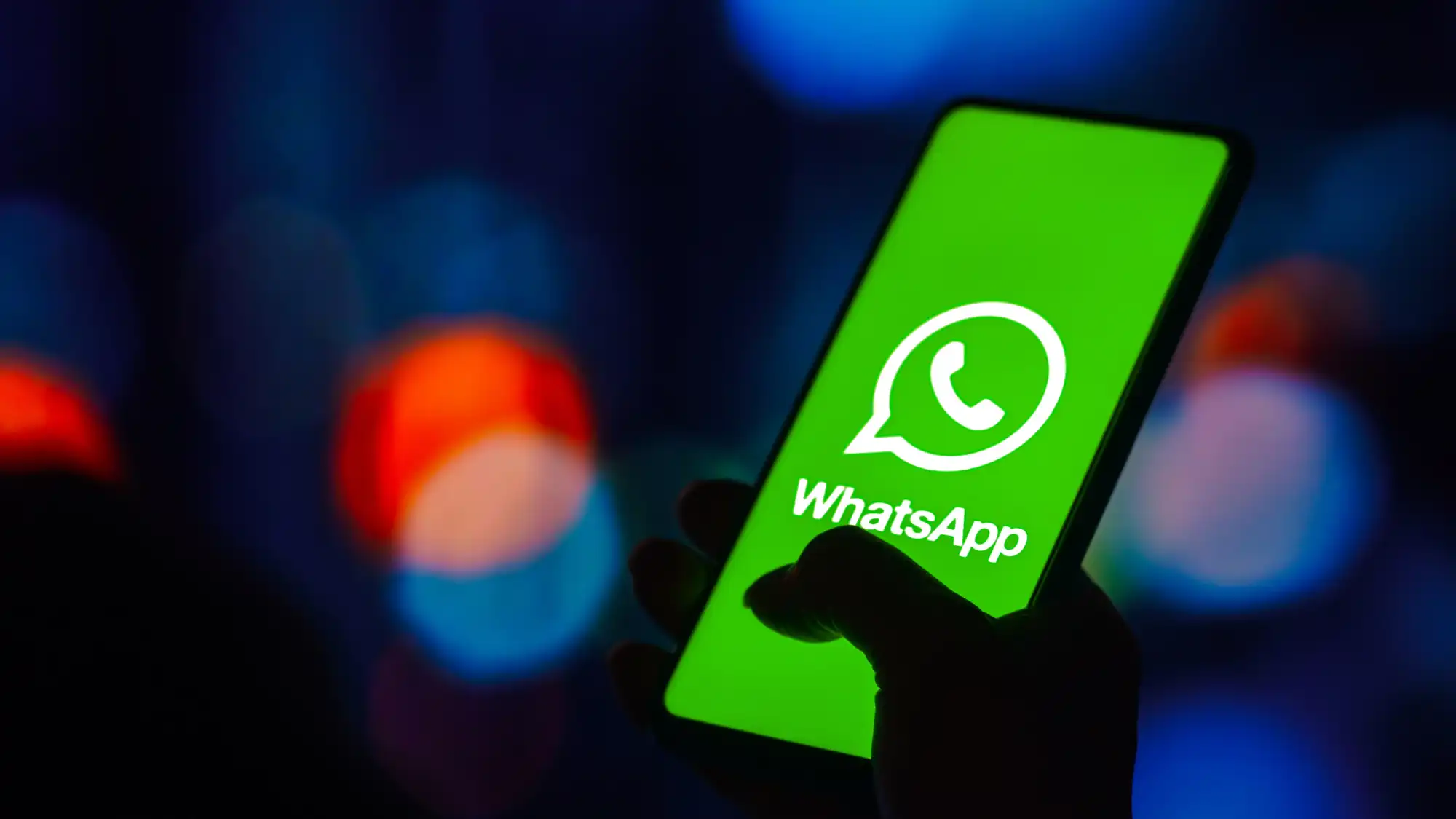 Showing avatars with a single checkmark on WhatsApp